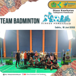 Badminton Lover, Para Pegawai Dinkes Melaksanakan "Mintonan" Bareng